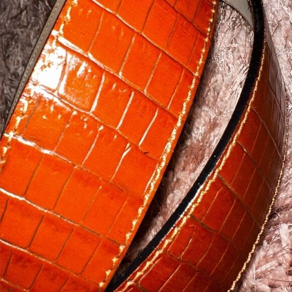 Donald J Pliner leather croc belt with bronze twist ornate buckle sz L main image 6